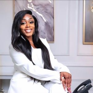 Meet your Posher, Terry-ann